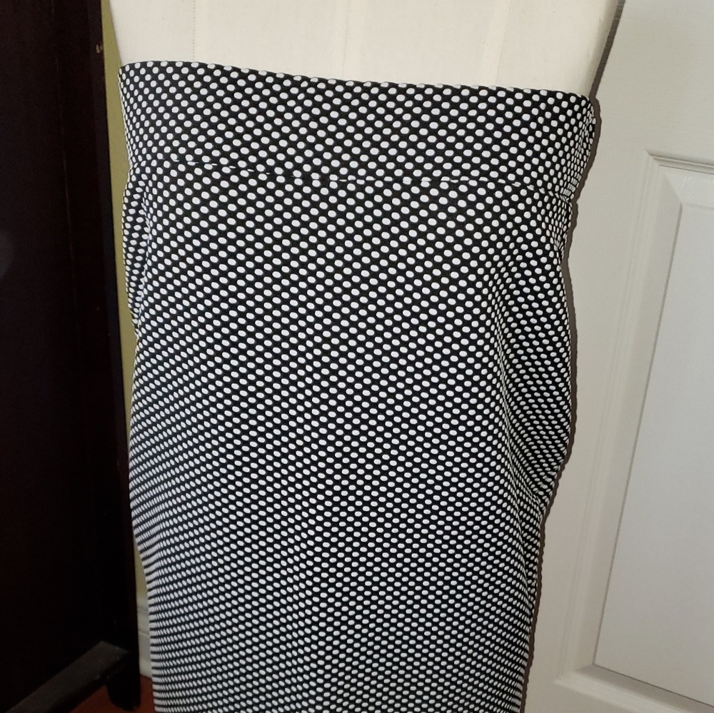 Pokadot pencil skirt